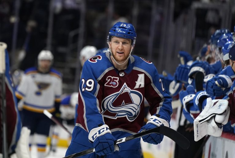Nathan MacKinnon