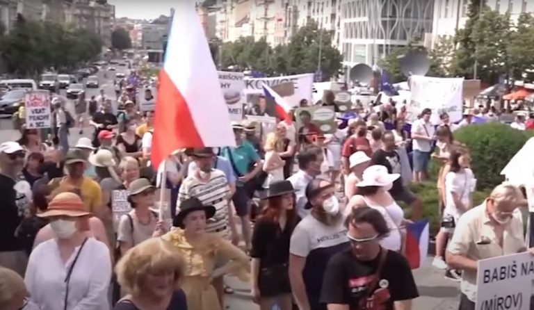 praha demonštrácia babiš