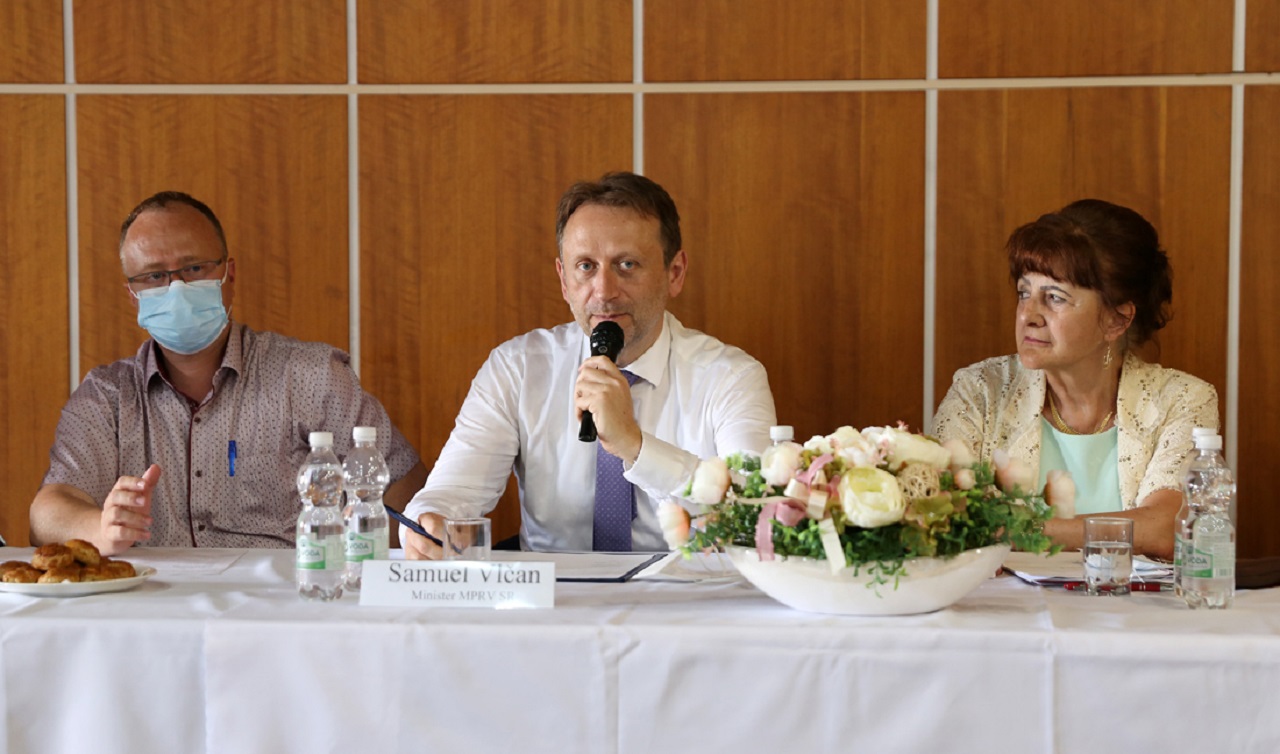 Minister pôdohospodárstva a rozvoja vidieka SR Samuel Vlčan 
