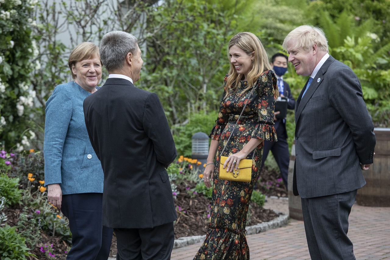G7