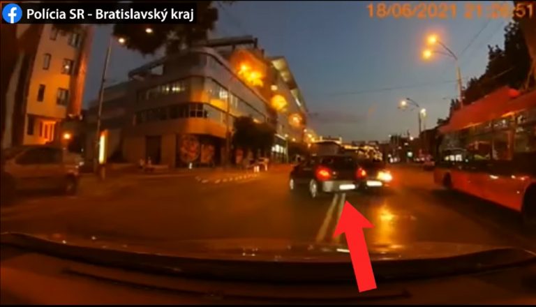 Polícia pátra po účastníkovi nehody