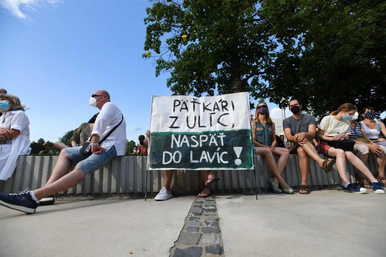 protest za ockovanie