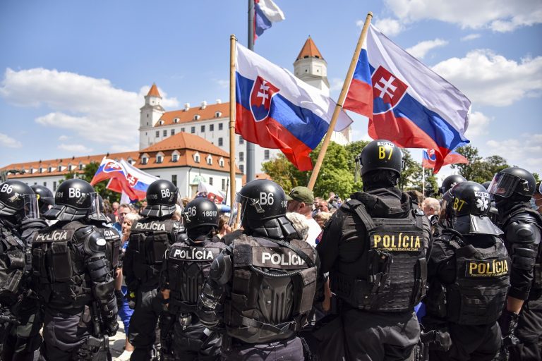 protest pred NR SR v Bratislave