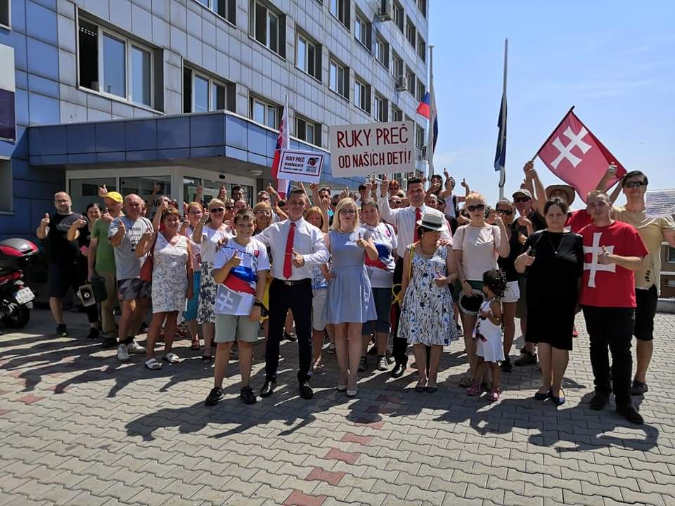 protest pred MŠ SR