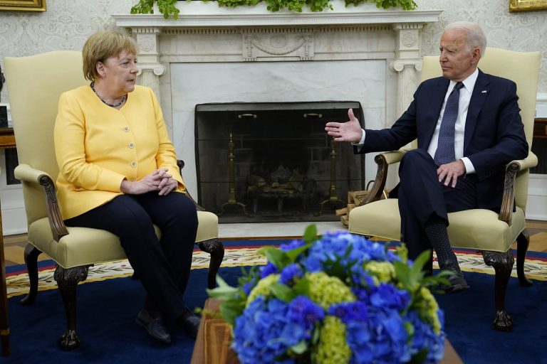 Joe Biden, Angela Merkelová