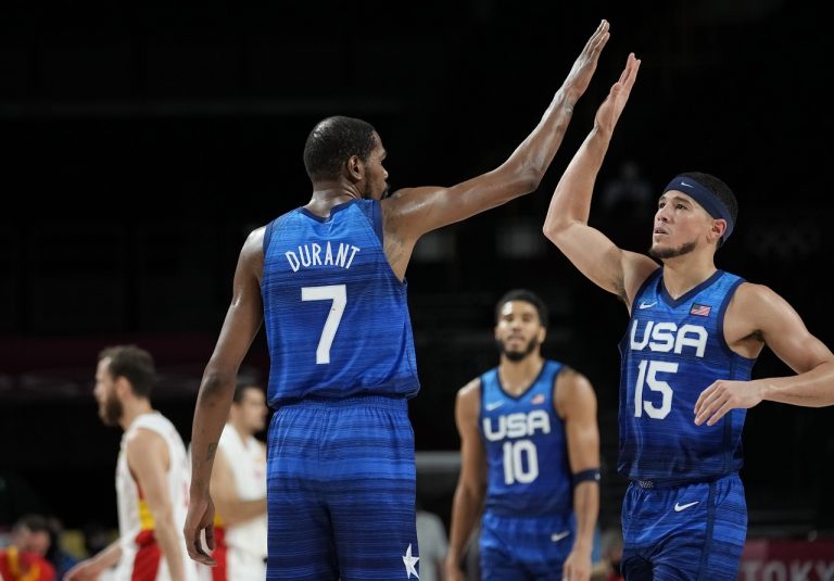 Kevin Durant a Devin Booker