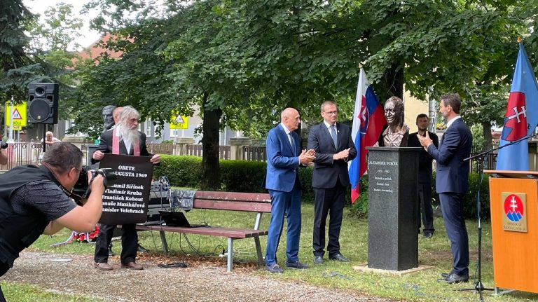 Busta Dubček Kalmus