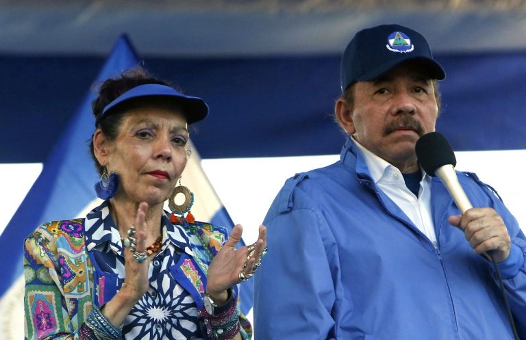 Daniel Ortega, Rosario Murillová