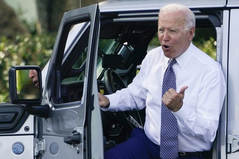 USA Čína Hongkong útočisko opatrenie Biden