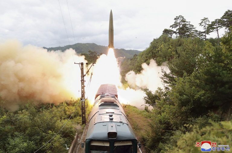 korea vlak raketa