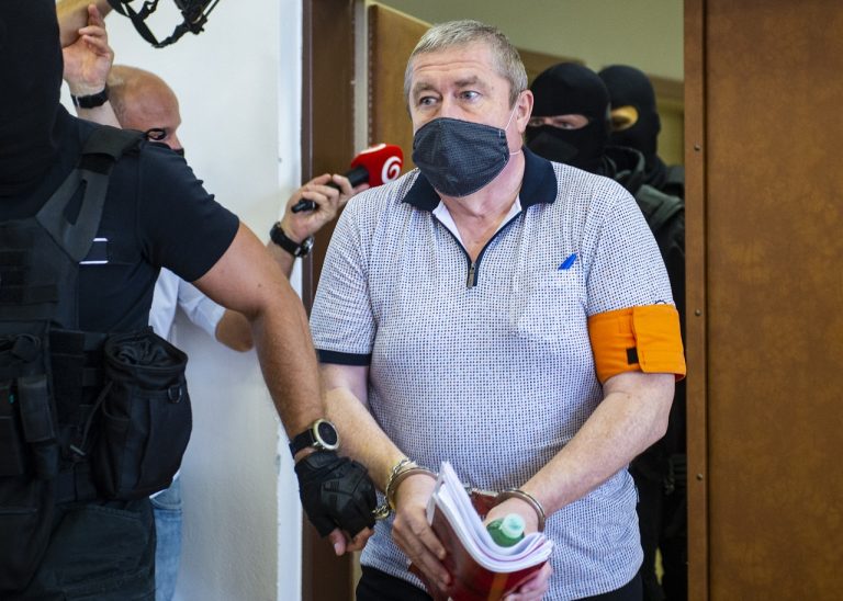 Pokračovanie hlavného pojednávania s bývalým špeciálnym prokurátorom Dušanom Kováčikom v Pezinku