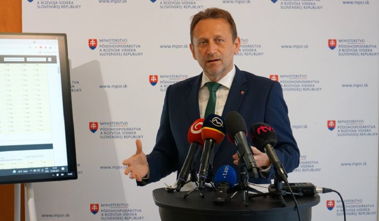 minister Samuel Vlčan