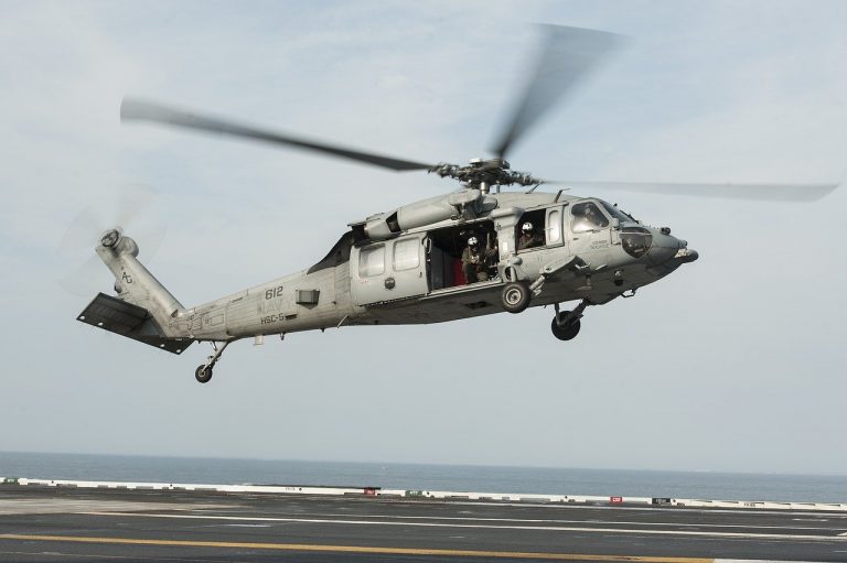 vrtulnik MH-60S