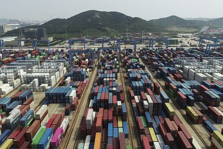 export, kontajnery