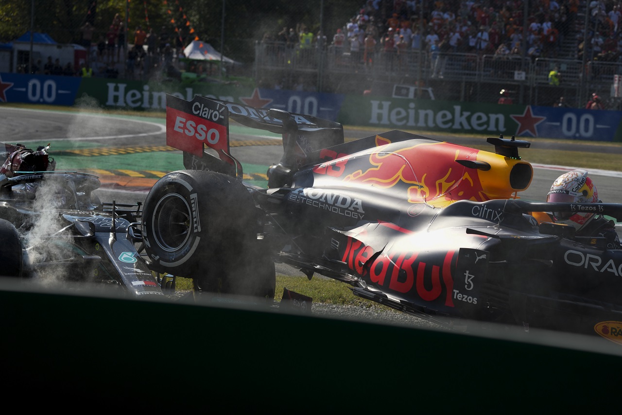 Lewis Hamilton a Max Verstappen 