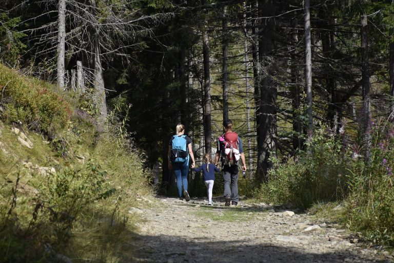turistika, rodina na výlete