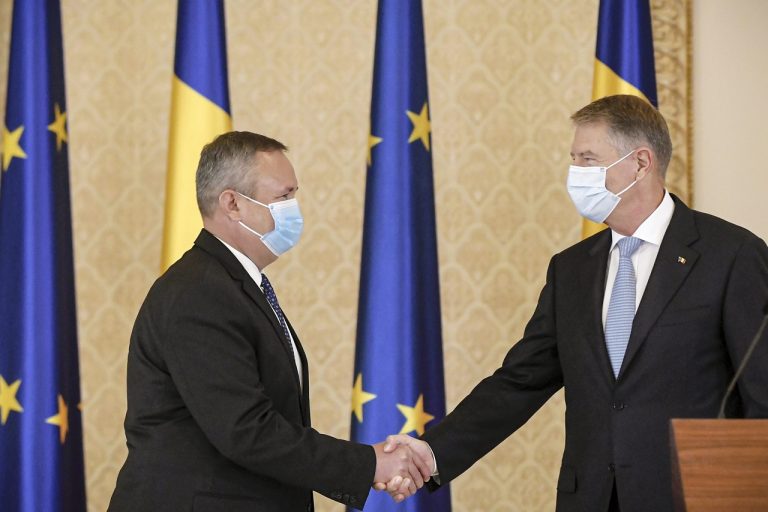 Nicolae Ciuca a Klaus Iohannis