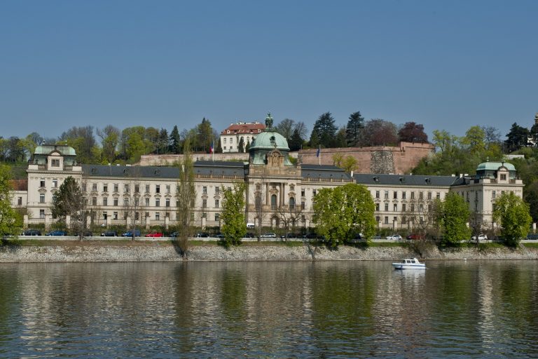 budova úradu vlády Českej republiky