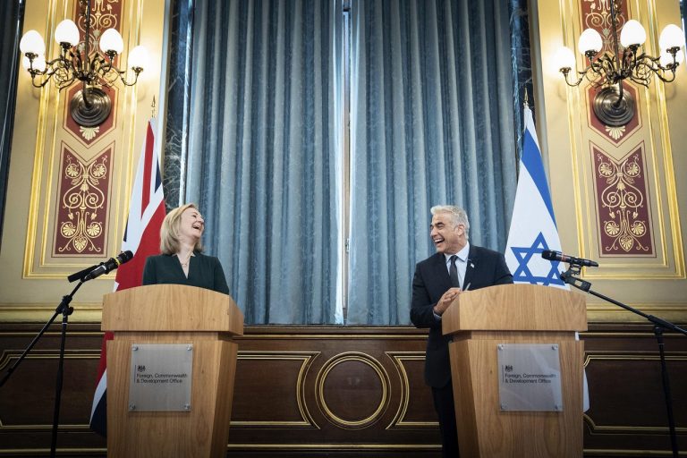 Liz Trussová Jair Lapid