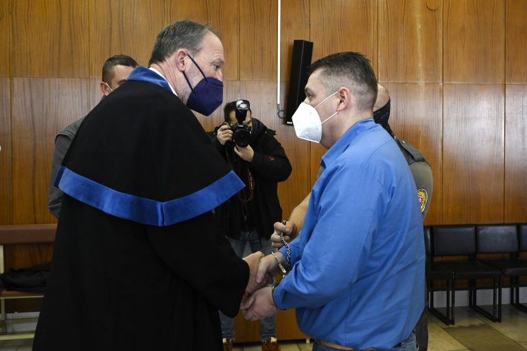 Okresný súd v Trenčíne prepustil Ladislava Bašternáka podmienešne na slobodu