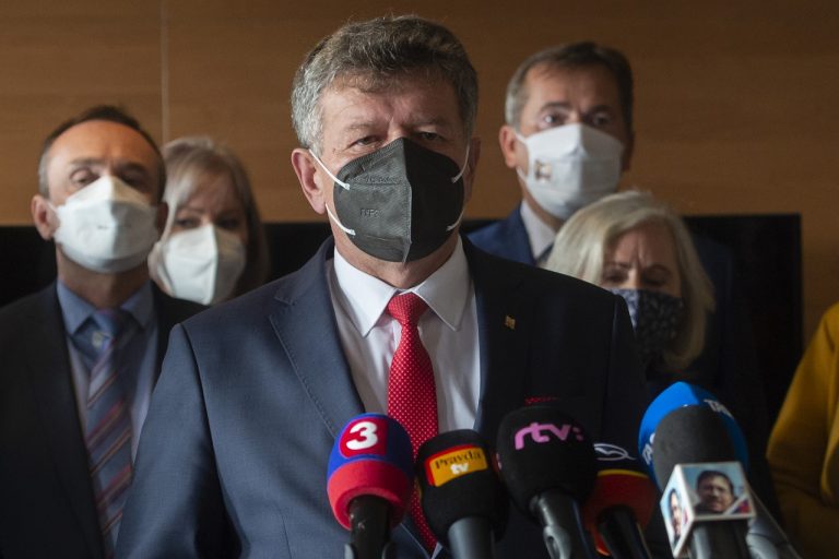 Pavel Ondek tlačová konferencia po rokovaní Odborového zväzu školstva a vedy na Slovensku k Novelám školských zákonov v regionálnom školstve