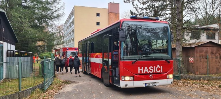 hasiči v škole