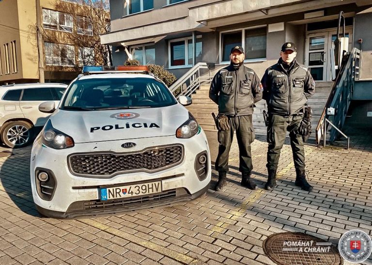 štúrovskí policajti