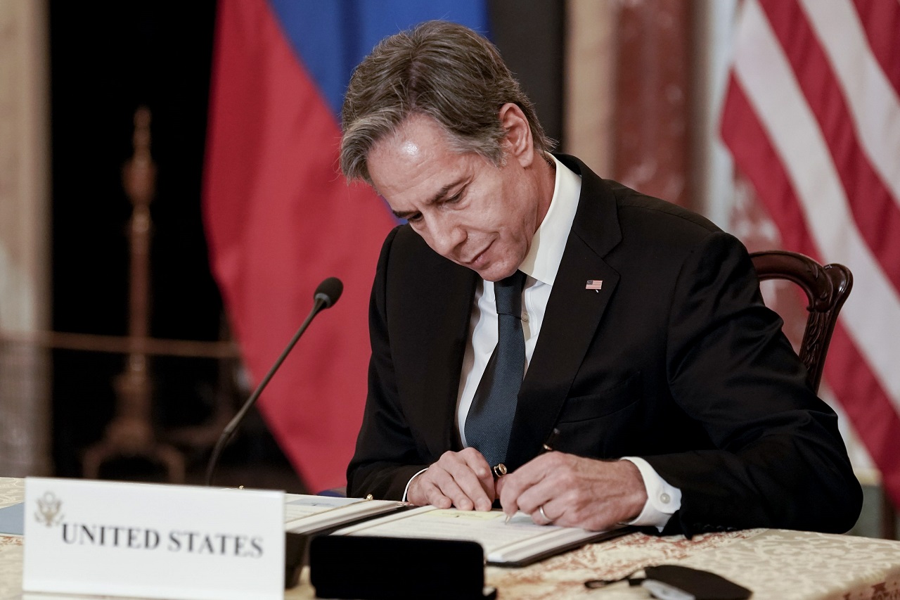 Podpis obrannej zmluvy medzi USA a SR