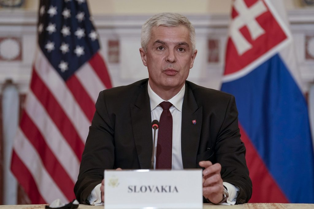 Podpis obrannej zmluvy medzi USA a SR