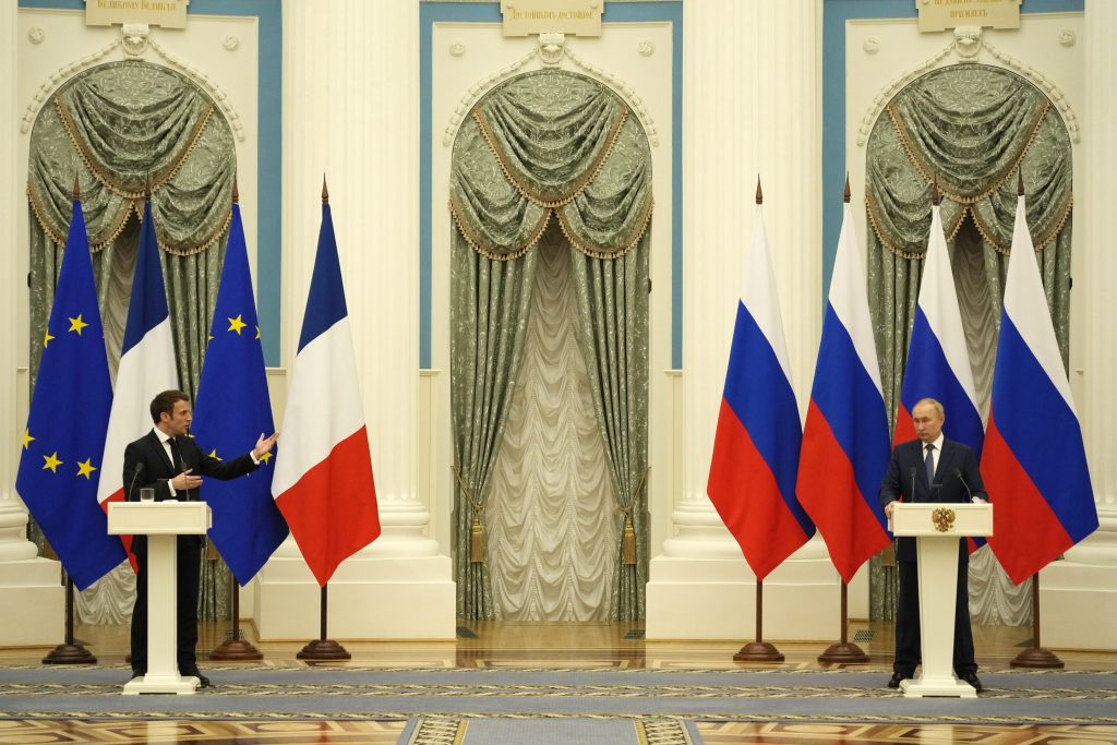 Vladimir Putin, Emmanuel Macron tlaèová konferencia