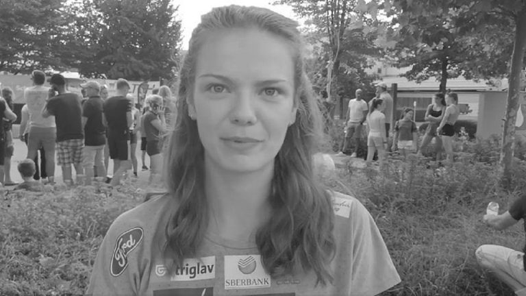 Hana Mazi Jamniková