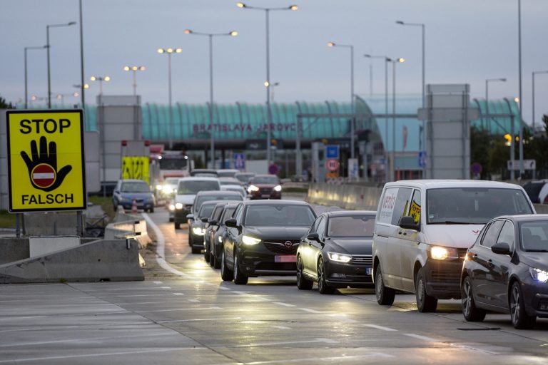 Dočasné policajné kontroly na rakúsko-slovenských hraniciach