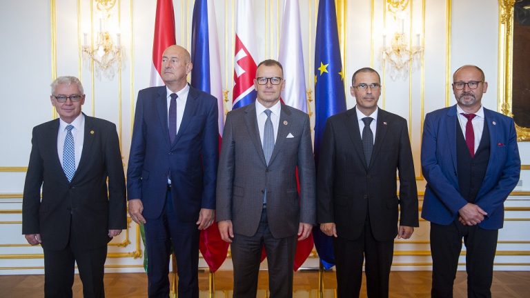 Dariusz Barski Poľsko Péter Polt Maďarsko Igor Stříž ČR Česko Boris Kollár Maroš Žilina