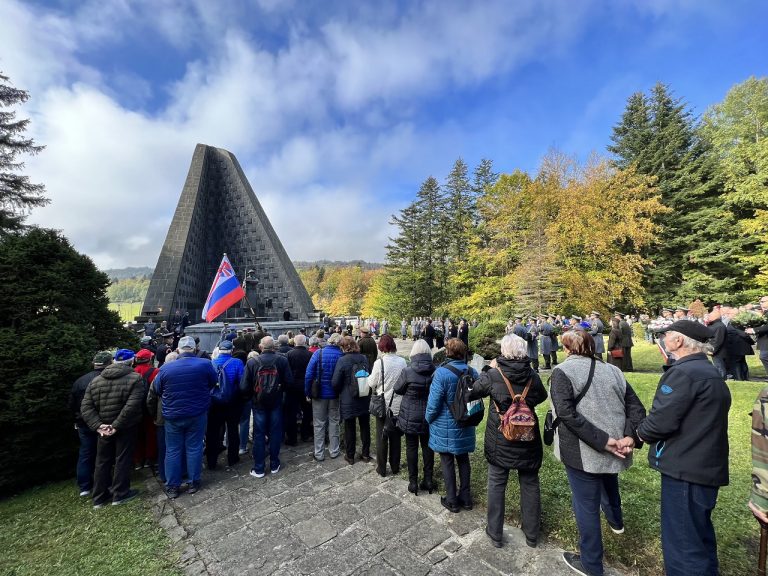 Na Dukle si pripomenuli 78. výročie Karpatsko-duklianskej operácie