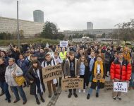Protest Lekárskeho odborového združenia - Zachráňme zdravotníctvo