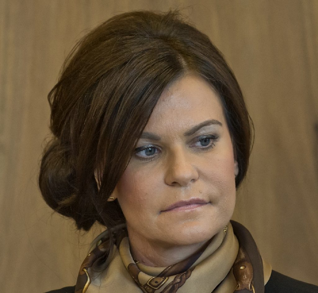 Henrieta Crkoňová portrét výška
