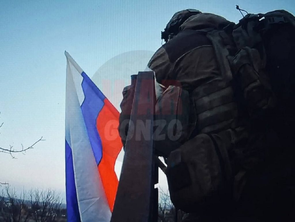 Vztýčenie ruskej vlajky nad Pavlovkou