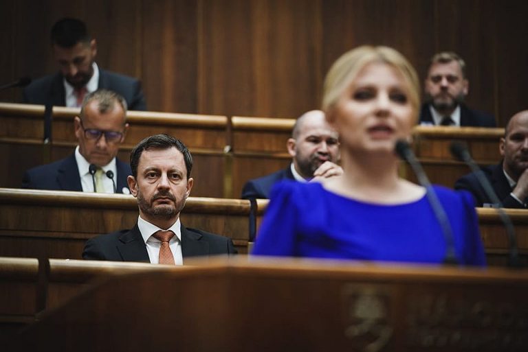 Predseda vlády SR Eduard Heger počas prejavu Zuuany Čaputovej v NR SR.