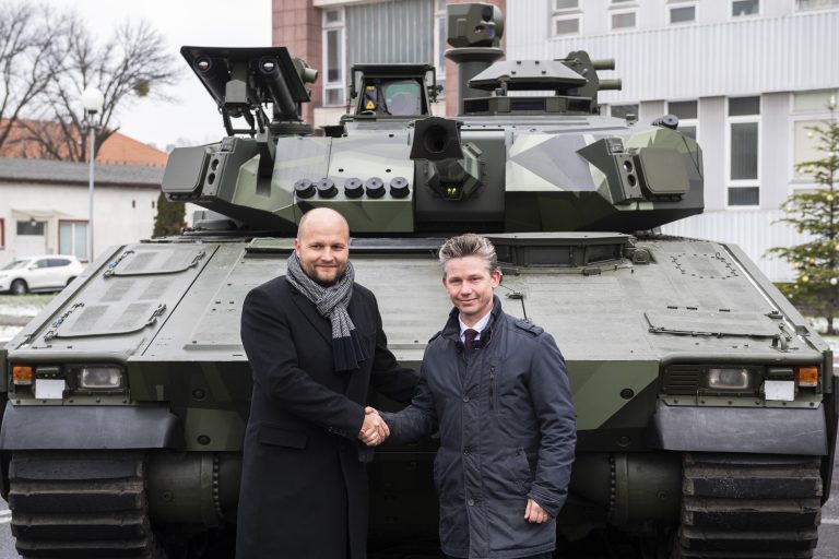 Rokovanie ministra J. Naďa švédskeho ministra obrany P. Jonsona v Bratislave