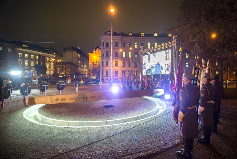 Odhalenie Hrobu neznámeho vojaka v Bratislave