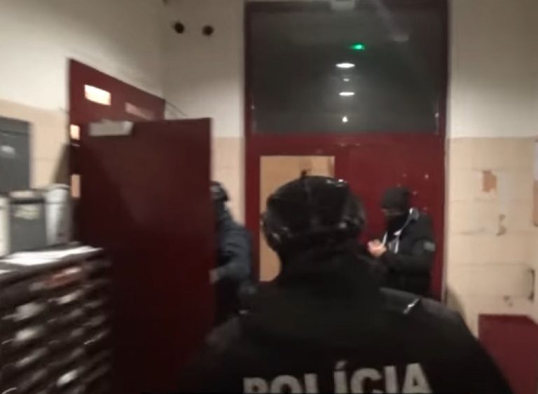 polícia