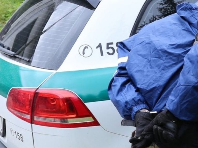 polícia