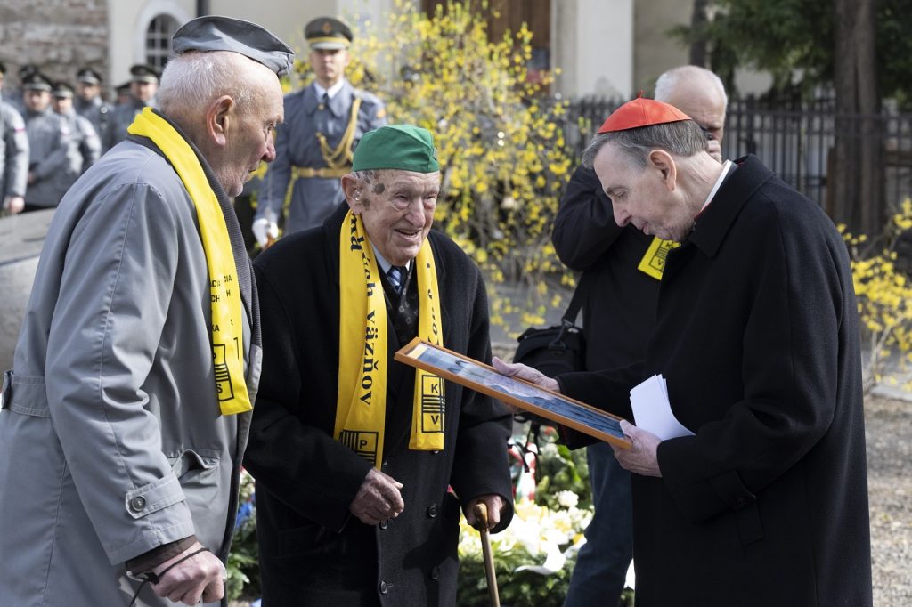 Pietny akt pri príležitosti 35. výročia Sviečkovej manifestácie