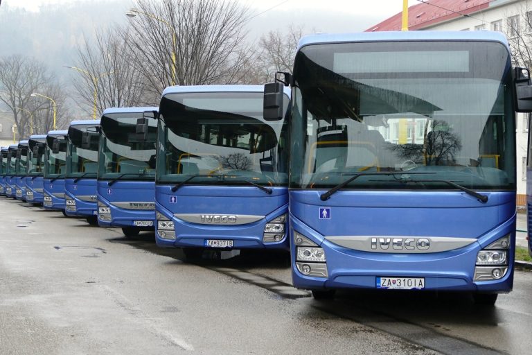 autobusy, doprava