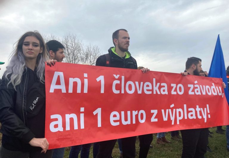 V Beluši naďalej bojujú proti šikane voči zamestnancom