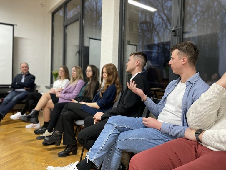 Letná škola diplomacie