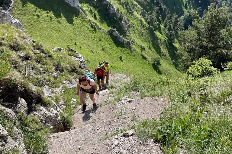 Turisti vo Veľkej Fatre