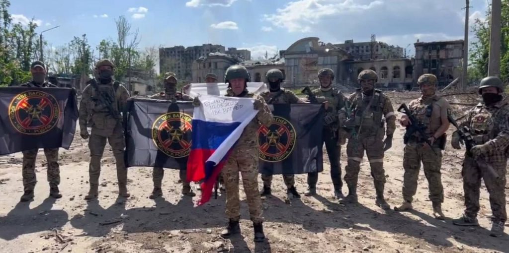 Prigožin uviedol, že dnes o 12.00 hodine "bol Bachmut úplne obsadený".