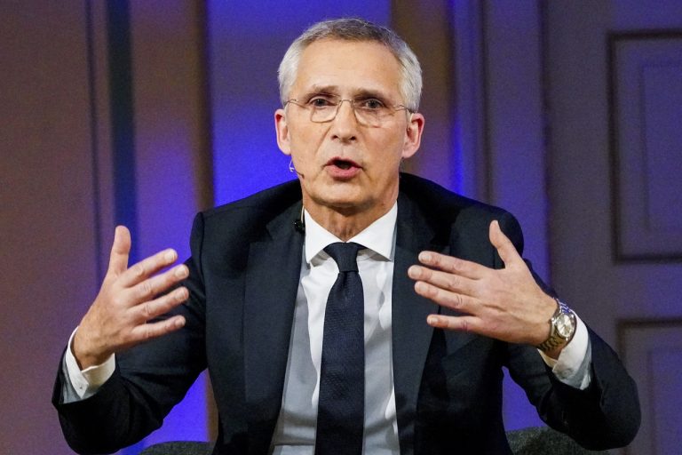 Generálny tajomník NATO Jens Stoltenberg pricestoval na návštevu Nórska