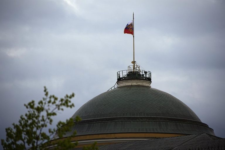 Ukrajina odmietla spojitosť s údajným útokom dronov na Kremeľ